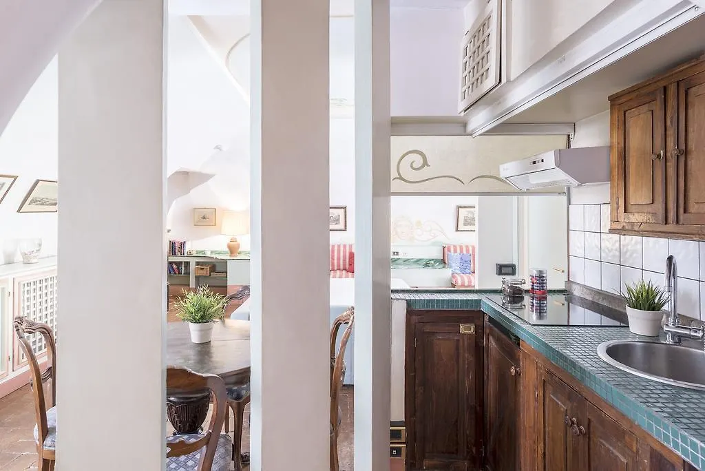 Piazza Colonna Apartment - Charme Holidays Rome Italy