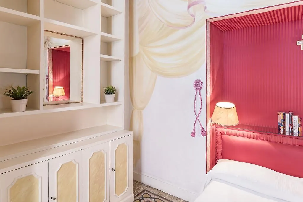 Piazza Colonna Apartment - Charme Holidays Rome
