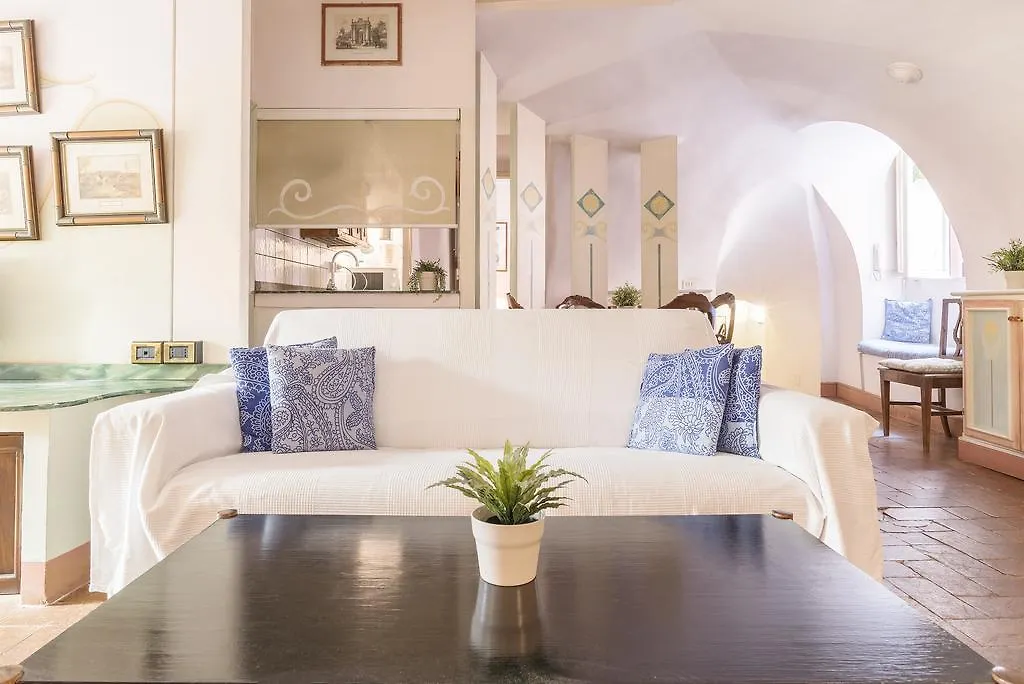 Piazza Colonna Apartment - Charme Holidays Rome