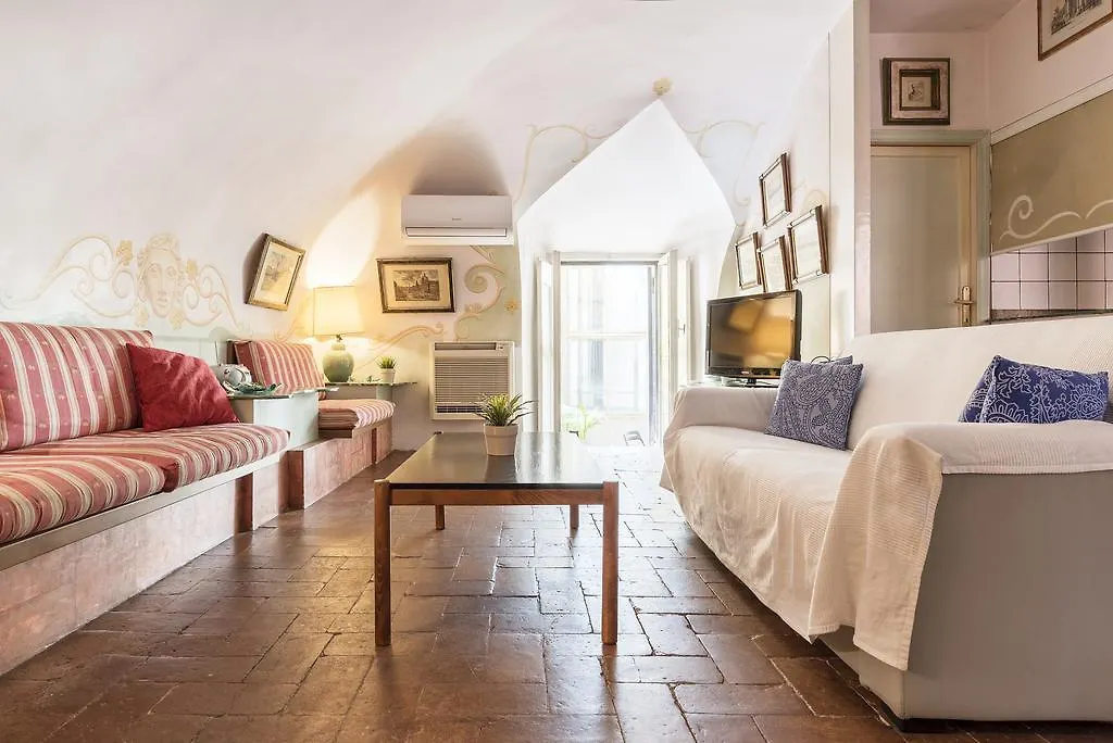 Piazza Colonna Apartment - Charme Holidays Rome