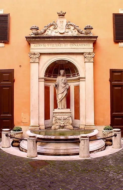 Piazza Colonna Apartment - Charme Holidays Rome