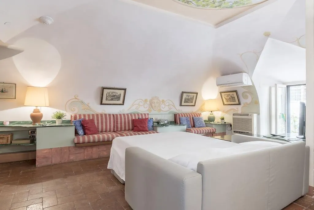 Piazza Colonna Apartment - Charme Holidays Rome